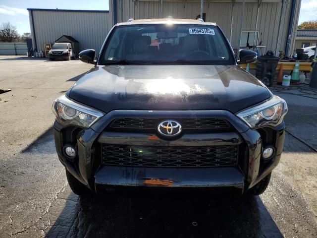 JTEBU5JR6H5476450 - 2017 TOYOTA 4RUNNER SR5/SR5 PREMIUM Schwarz Foto 5