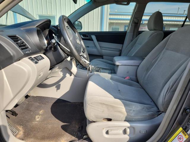 5TDZA3EH3CS019714 - 2012 TOYOTA HIGHLANDER BASE فحمي صورة 7