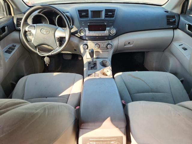 5TDZA3EH3CS019714 - 2012 TOYOTA HIGHLANDER BASE فحمي صورة 8