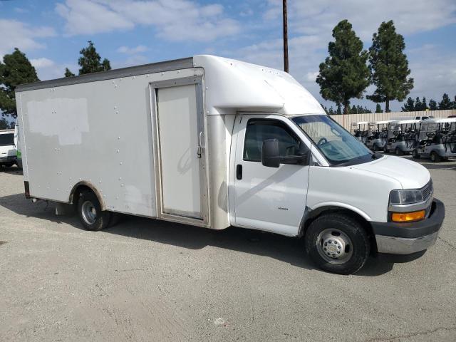 1HA3GTC70MN000636 - 2021 CHEVROLET EXPRESS G3 WHITE photo 4