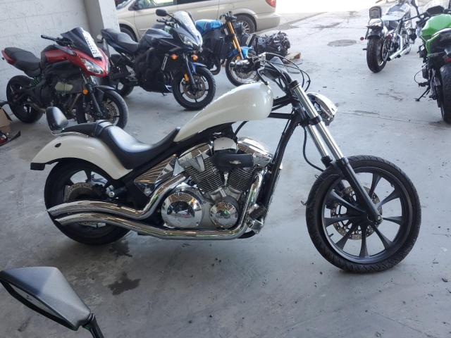 2011 HONDA VT1300 CX, 