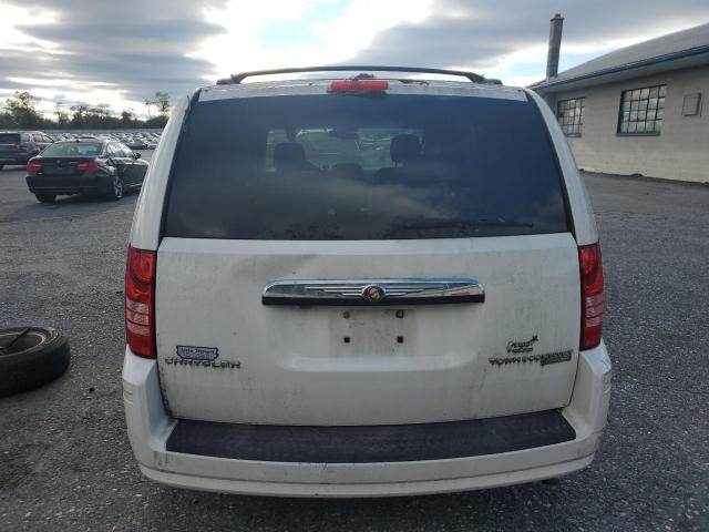 2A4RR5D18AR229010 - 2010 CHRYSLER TOWN & COU TOURING WHITE photo 6