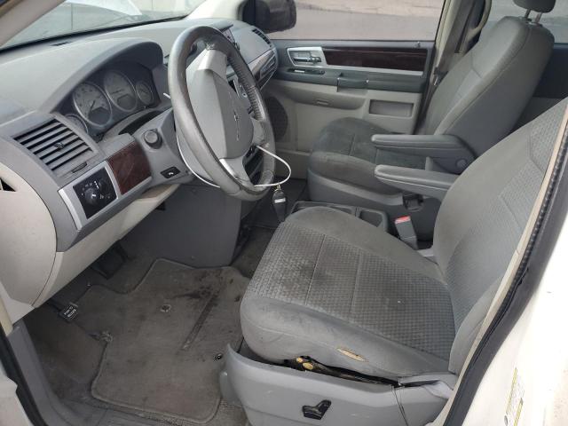 2A4RR5D18AR229010 - 2010 CHRYSLER TOWN & COU TOURING WHITE photo 7