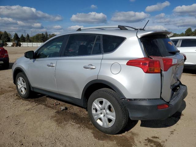 JTMZFREV7FJ054171 - 2015 TOYOTA RAV4 LE SILVER photo 2