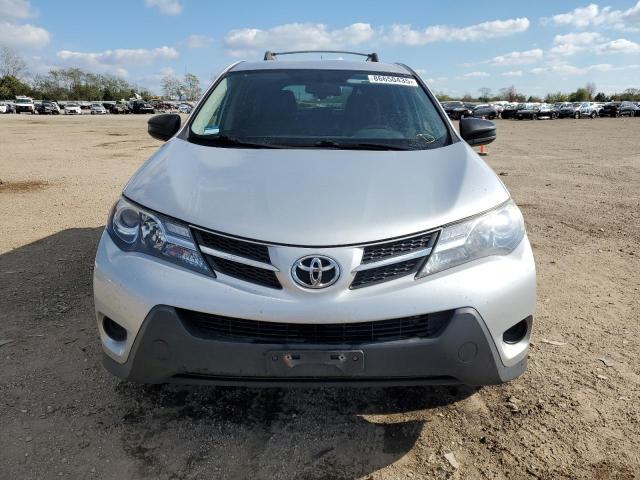 JTMZFREV7FJ054171 - 2015 TOYOTA RAV4 LE SILVER photo 5