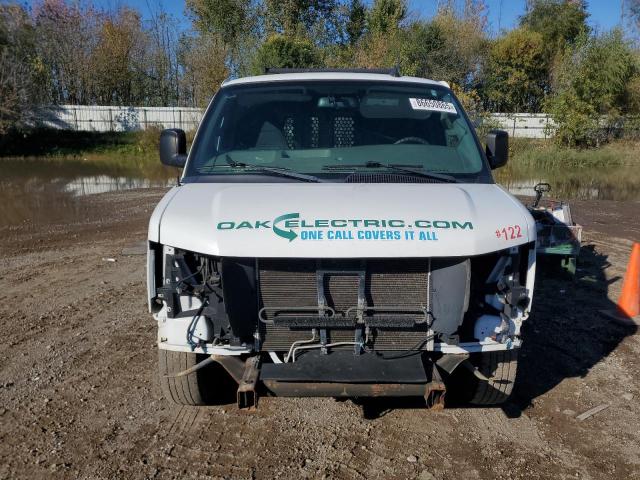 1GCWGAFG7K1276043 - 2019 CHEVROLET EXPRESS G2 Ақ фото 5