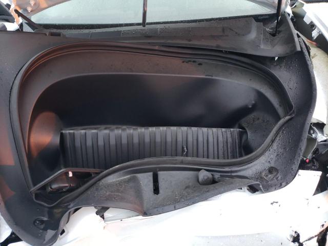 5YJ3E1EB7SF083588 - 2025 TESLA MODEL 3 白色 照片 11