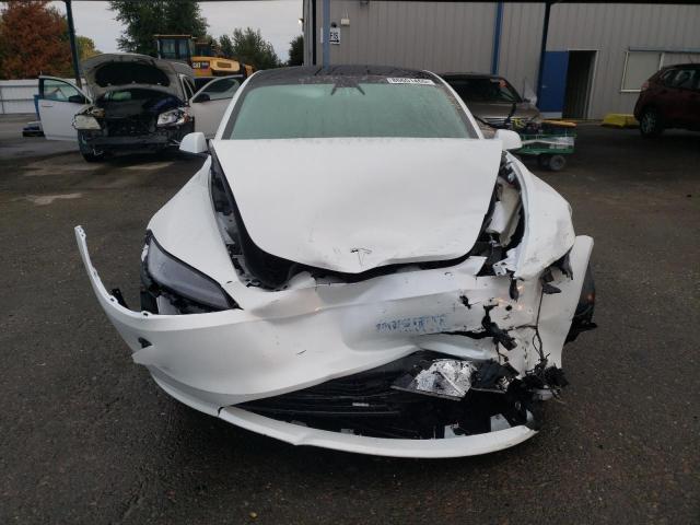 5YJ3E1EB7SF083588 - 2025 TESLA MODEL 3 白色 照片 5