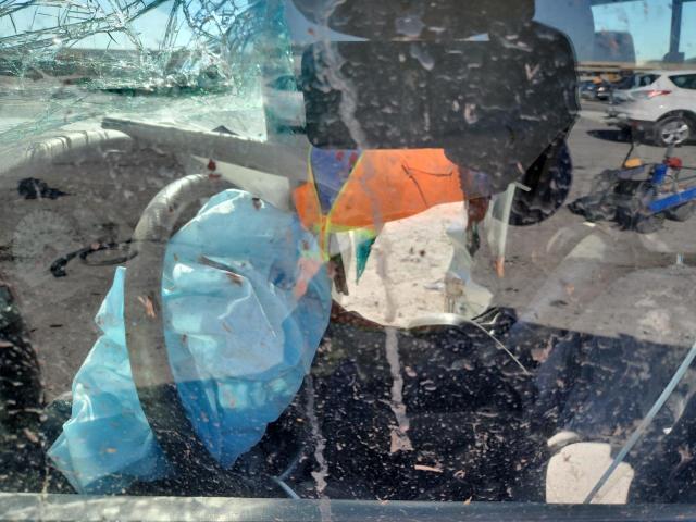 5TEGN92N72Z023792 - 2002 TOYOTA TACOMA DOUBLE CAB PRERUNNER SILVER photo 7