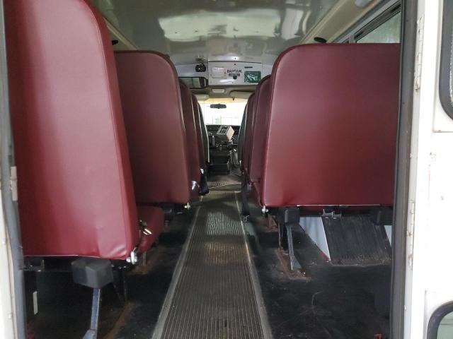 1GBHG31VX41143956 - 2004 CHEVROLET EXPRESS G3 WHITE photo 10