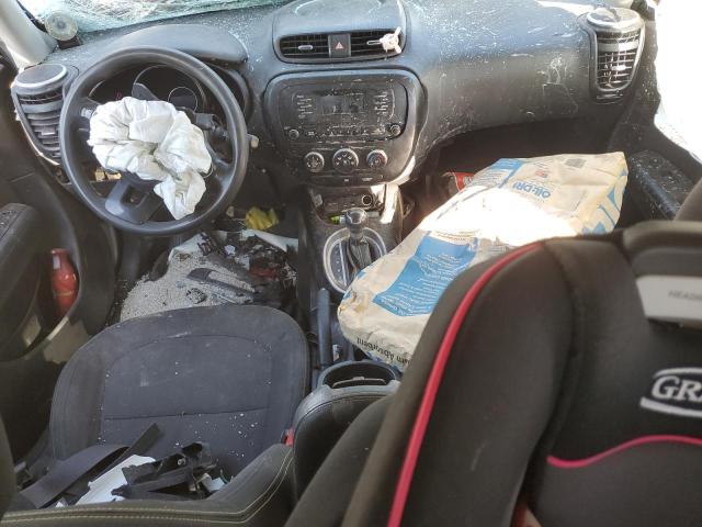 KNDJP3A57F7749423 - 2015 KIA SOUL + SILVER photo 8
