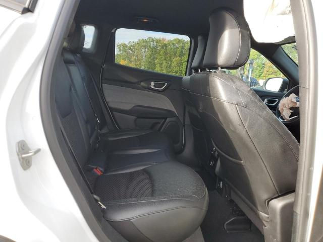 3C4NJDBN4RT604864 - 2024 JEEP COMPASS LATITUDE Blanc photo 11
