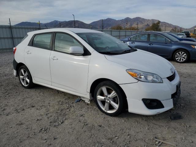 2T1KE40E69C017790 - 2009 TOYOTA COROLLA MA S WHITE photo 4