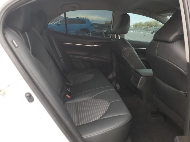 4T1G11AK3RU844763 - 2024 TOYOTA CAMRY SE NIGHT SHADE WHITE photo 10