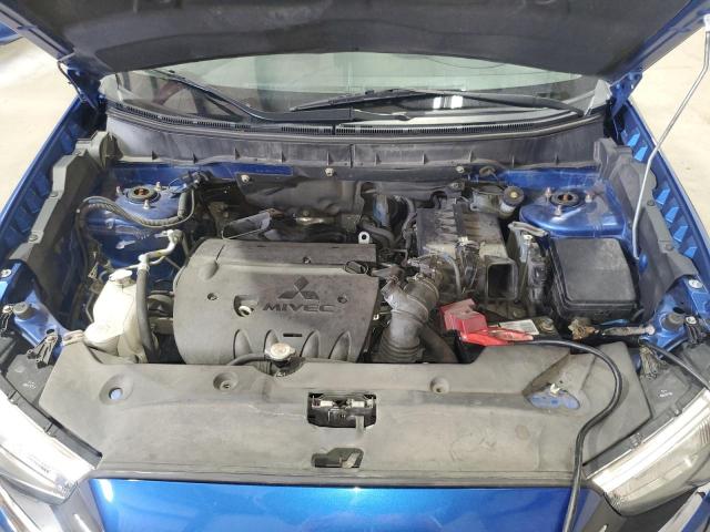 JA4AR3AU9JZ010711 - 2018 MITSUBISHI OUTLANDER ES Bleu photo 12