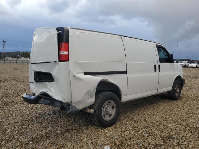 1GCWGAFP2P1164631 - 2023 CHEVROLET EXPRESS G2500 WHITE photo 3