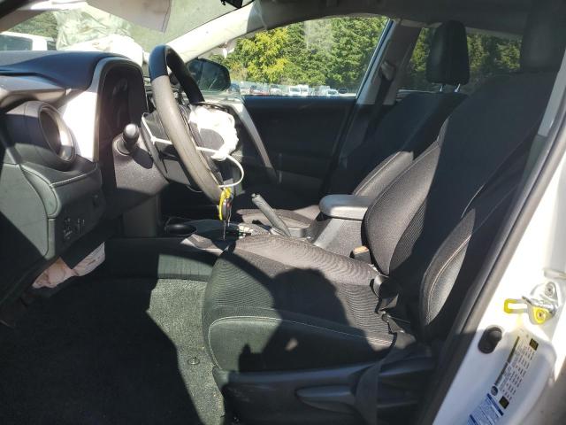 2T3RFREV4FW264552 - 2015 TOYOTA RAV4 XLE WHITE photo 7