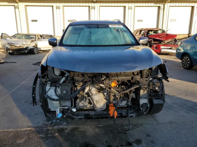 KNMAT2MT6JP544720 - 2018 NISSAN ROGUE S رمادي صورة 5