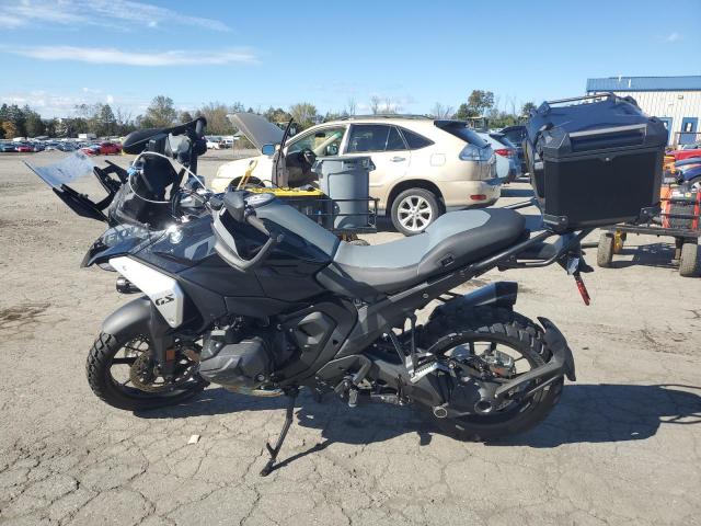 WB10M2305R6J56750 - 2024 BMW R 1300 GS BLACK photo 3