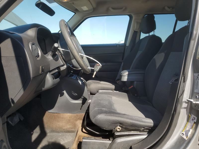 1C4NJPBA5FD102770 - 2015 JEEP PATRIOT SPORT ვერცხლისფერი ფოტო 7