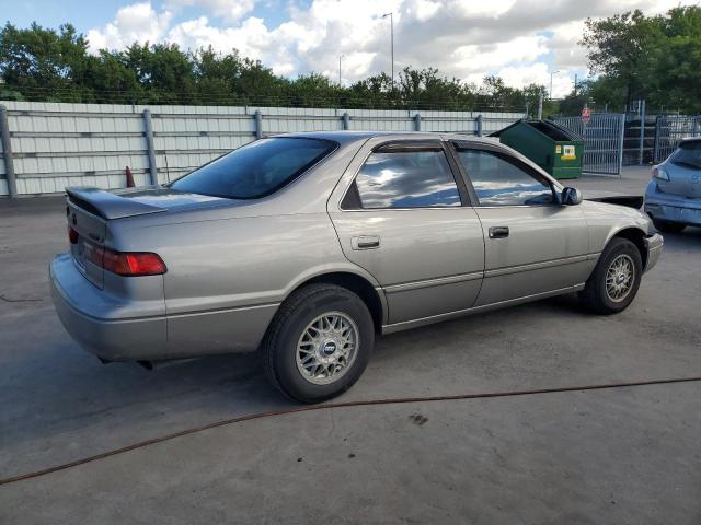 4T1BG22K3WU230952 - 1998 TOYOTA CAMRY CE GRAY photo 3