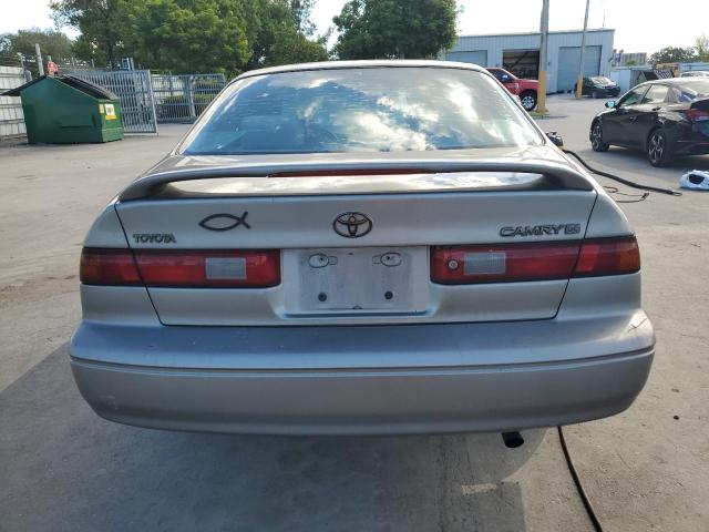 4T1BG22K3WU230952 - 1998 TOYOTA CAMRY CE GRAY photo 6