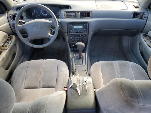 4T1BG22K3WU230952 - 1998 TOYOTA CAMRY CE GRAY photo 8