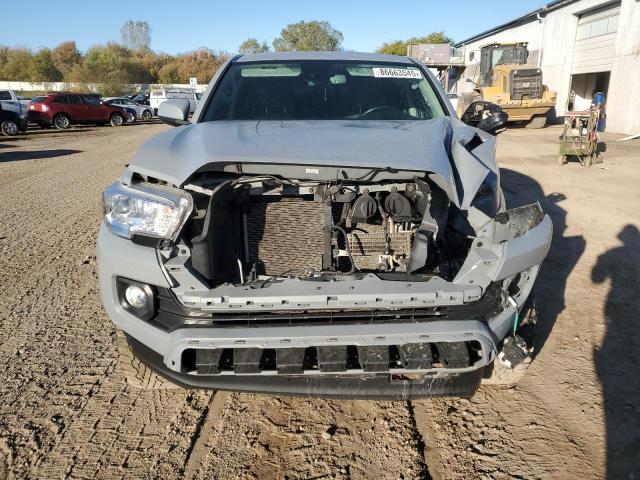 3TMDZ5BN9LM082390 - 2020 TOYOTA TACOMA DOUBLE CAB ნაცრისფერი ფოტო 5