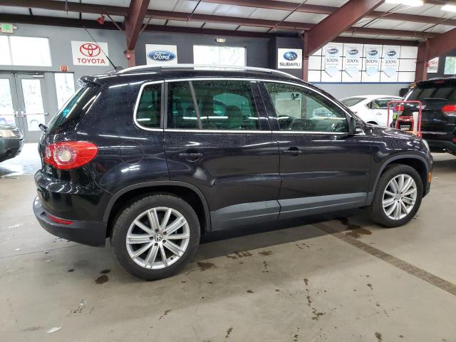 WVGBV7AX6BW532346 - 2011 VOLKSWAGEN TIGUAN S შავი ფოტო 3