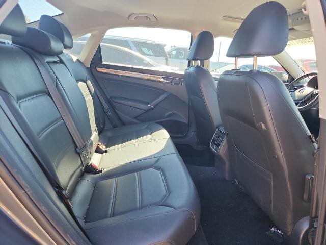 1VWBT7A31HC054996 - 2017 VOLKSWAGEN PASSAT SE GRAY photo 10
