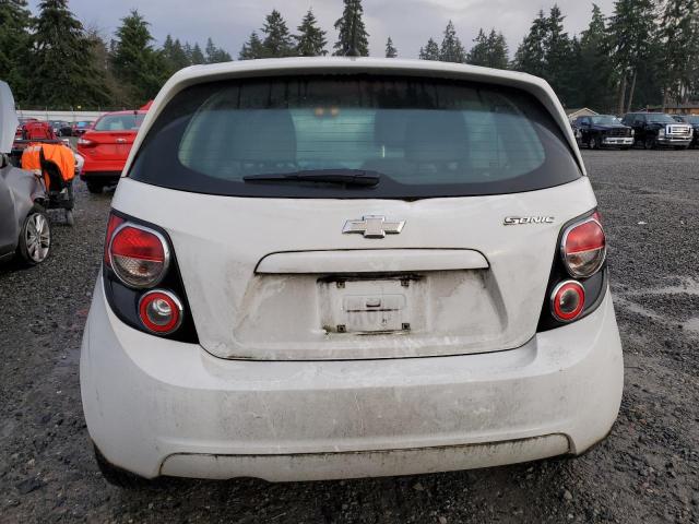 1G1JA6SGXD4116683 - 2013 CHEVROLET SONIC LS 白色 照片 6