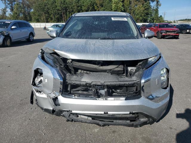 JA4J4UA8XSZ032810 - 2025 MITSUBISHI OUTLANDER ES 银色 照片 5