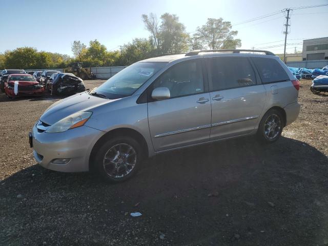 2006 TOYOTA SIENNA XLE, 