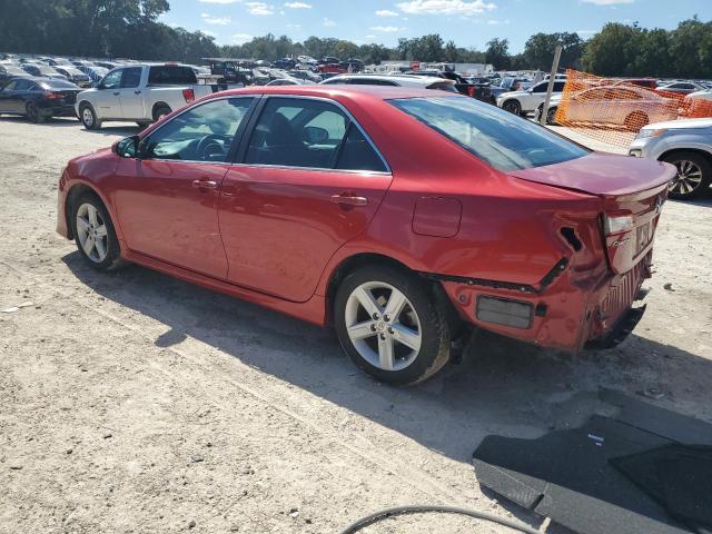 4T1BF1FK3DU693713 - 2013 TOYOTA CAMRY L RED photo 2