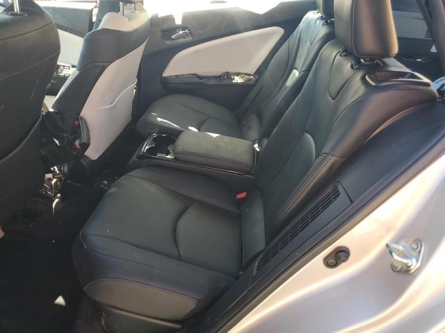 JTDKARFP3J3071952 - 2018 TOYOTA PRIUS PRIM ვერცხლისფერი ფოტო 10