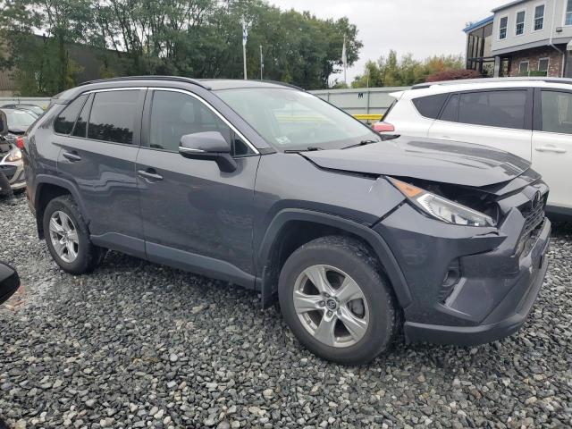 2T3P1RFVXKC020940 - 2019 TOYOTA RAV4 XLE Մոխրագույն լուսանկար 4