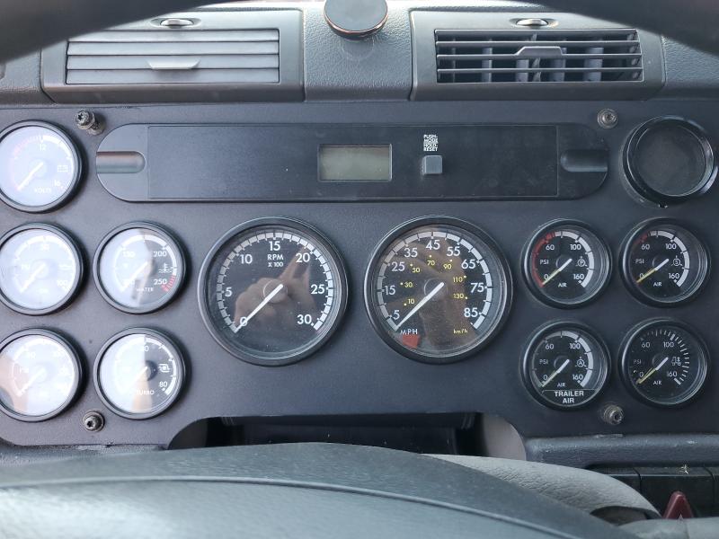 1FUJGHDV3CLBE4477 - 2012 FREIGHTLINER CASCADIA TWO TONE photo 8