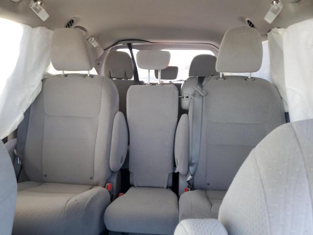 5TDKZ3DCXLS084379 - 2020 TOYOTA SIENNA LE SILVER photo 10