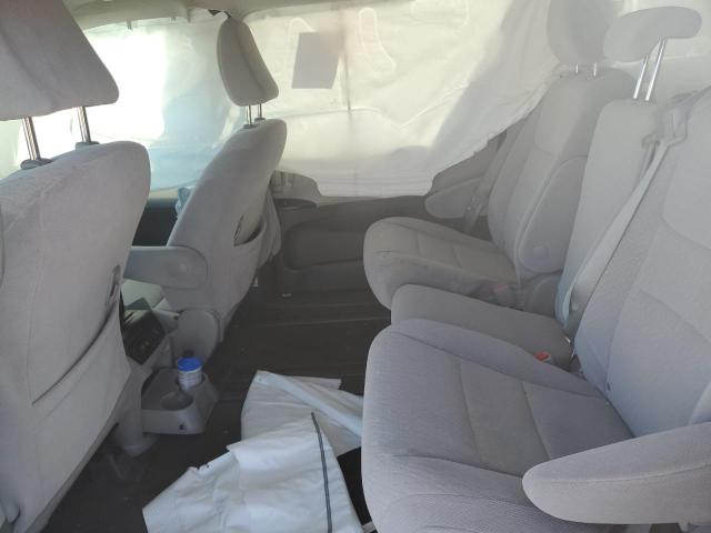 5TDKZ3DCXLS084379 - 2020 TOYOTA SIENNA LE SILVER photo 11