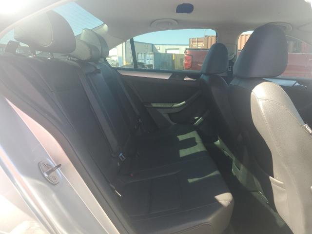 3VWD07AJ7EM223560 - 2014 VOLKSWAGEN JETTA SE 银色 照片 10