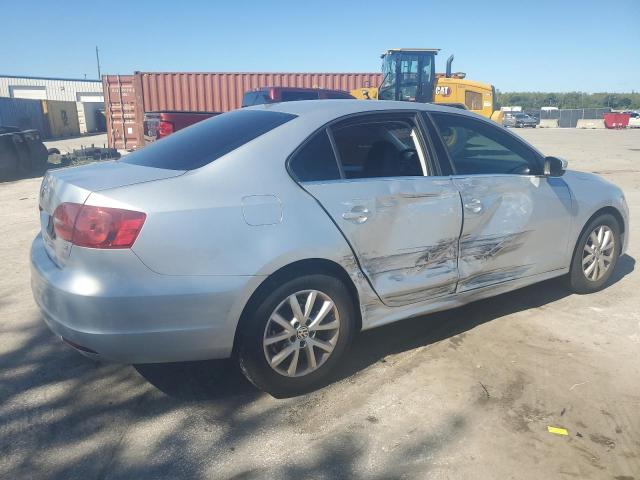 3VWD07AJ7EM223560 - 2014 VOLKSWAGEN JETTA SE 银色 照片 3