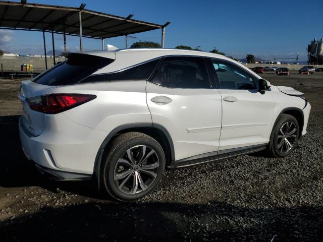 2T2ZZMCA0JC100336 - 2018 LEXUS RX 350 BASE WHITE photo 3