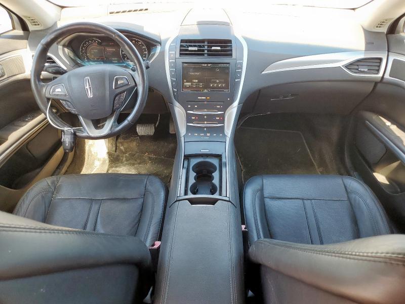 3LN6L2G9XER809123 - 2014 LINCOLN MKZ SILVER photo 8