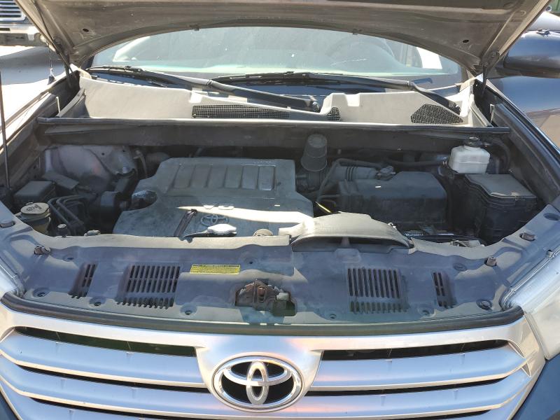 5TDZK3EH8BS036584 - 2011 TOYOTA HIGHLANDER BASE رمادي صورة 12