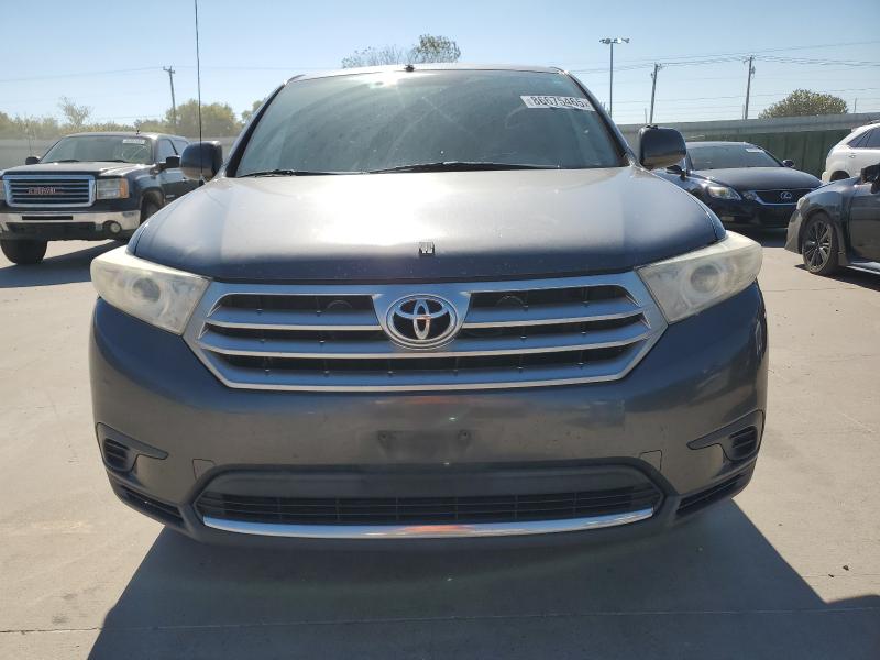 5TDZK3EH8BS036584 - 2011 TOYOTA HIGHLANDER BASE رمادي صورة 5