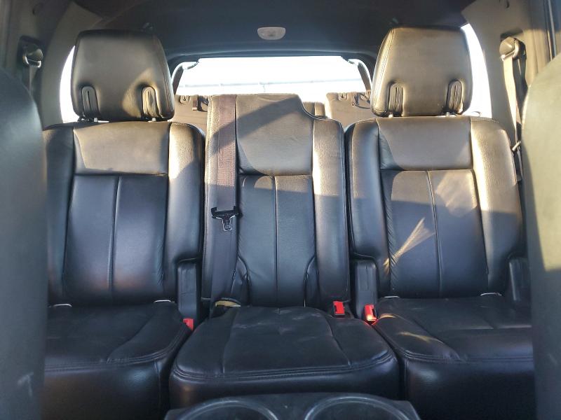 1FMJU1HTXGEF36105 - 2016 FORD EXPEDITION XLT SILVER photo 10