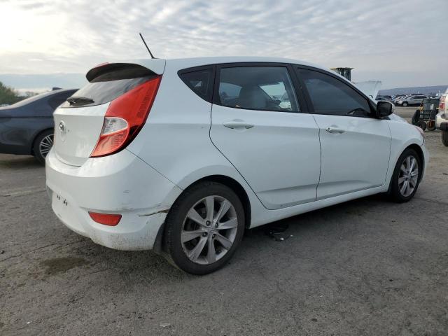 KMHCU5AE3DU130969 - 2013 HYUNDAI ACCENT GLS 白色 照片 3