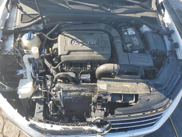1VWBT7A34GC005239 - 2016 VOLKSWAGEN PASSAT SE SILVER photo 11