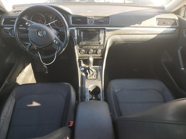 1VWBT7A34GC005239 - 2016 VOLKSWAGEN PASSAT SE SILVER photo 8