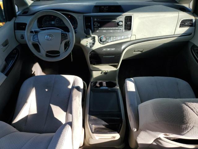 5TDKK3DC0DS365838 - 2013 TOYOTA SIENNA LE WHITE photo 8